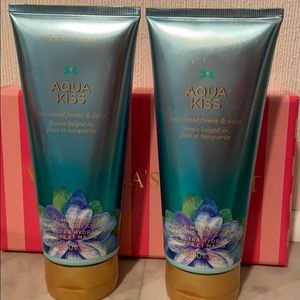 Victoria’s Secret AQUA KISS Set of 2